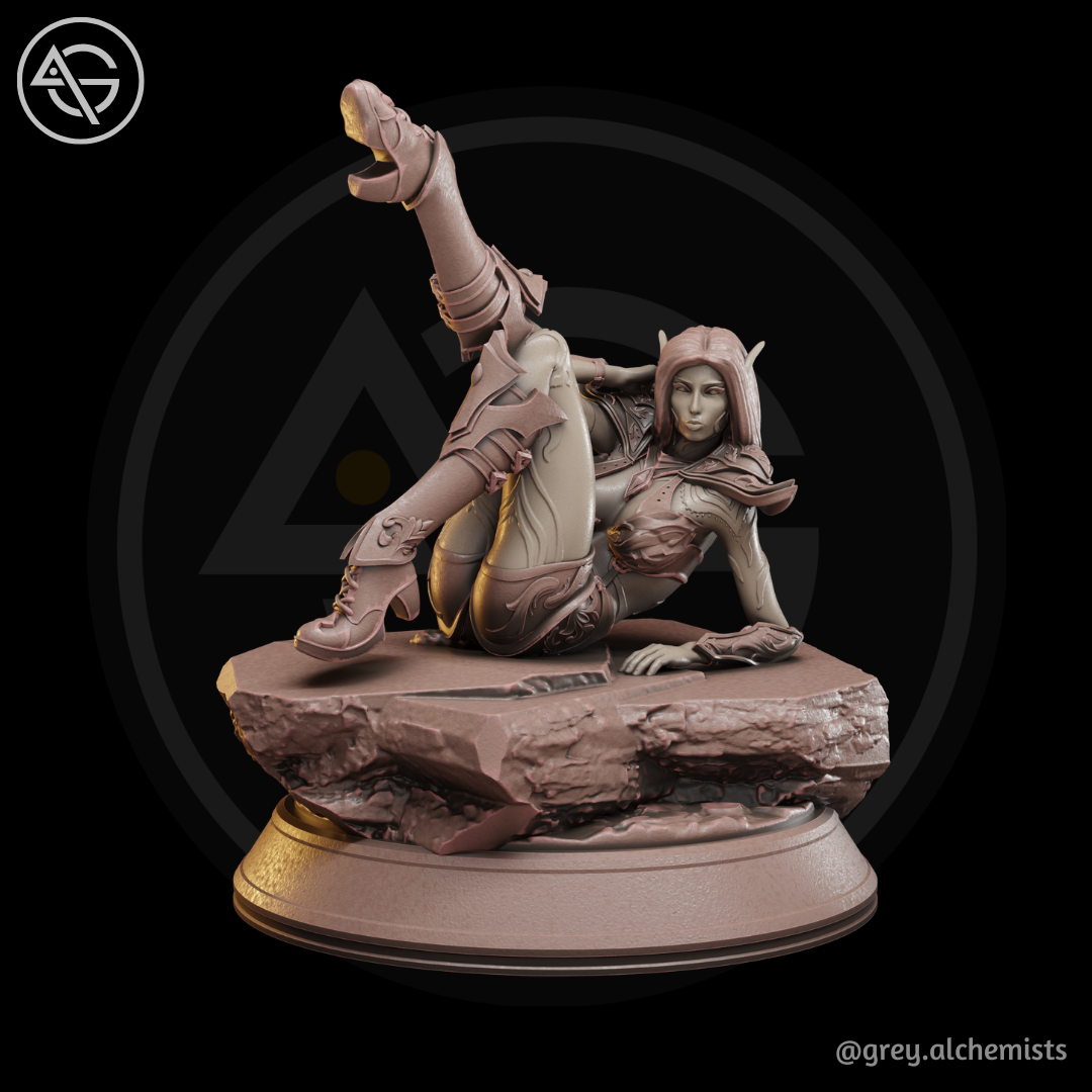Rina - Drow Demon Hunter sculpture